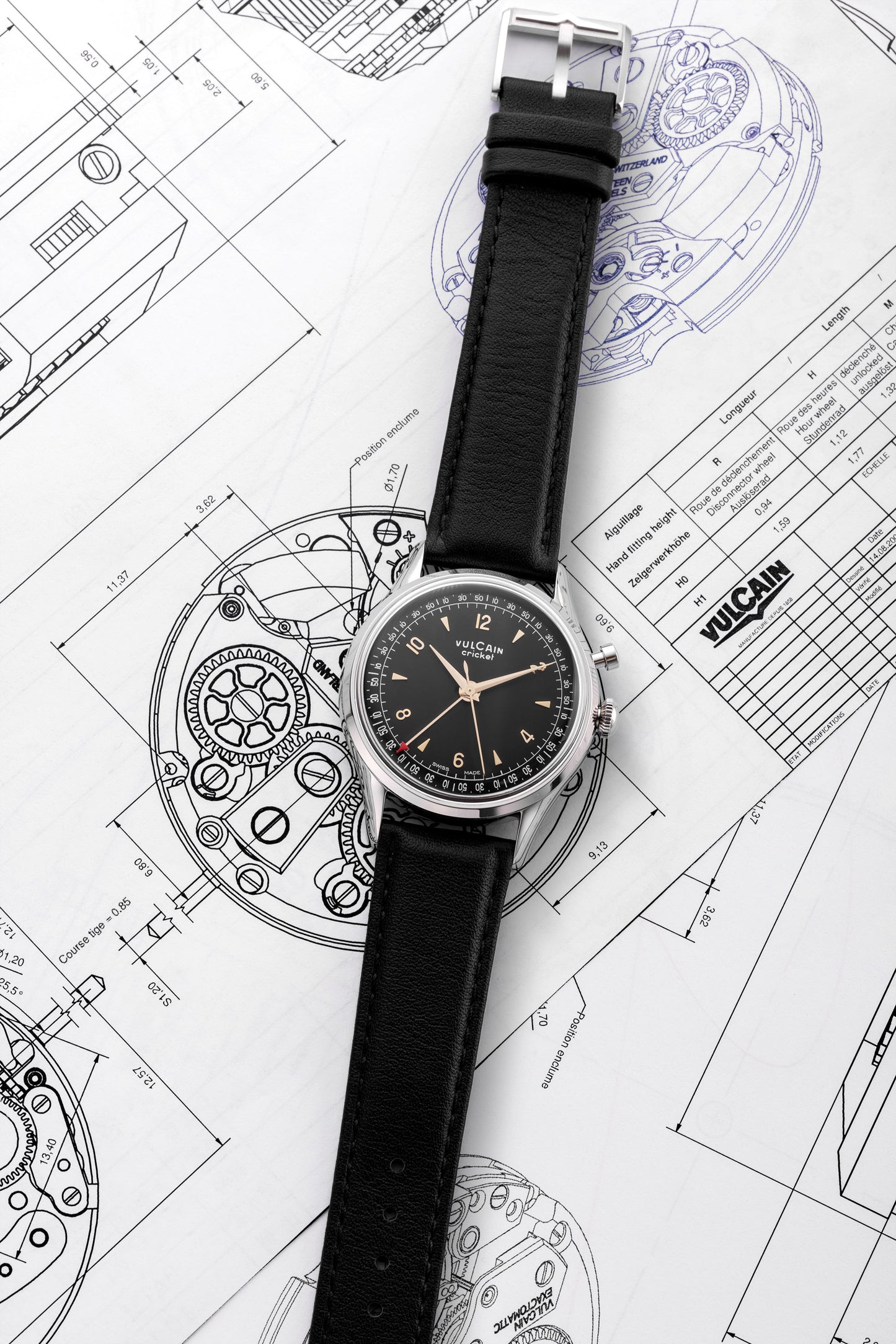 Vulcain Cricket Tradition 39 mm - Black & Gold
